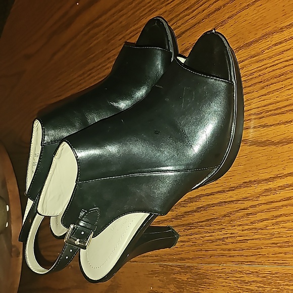 Naturalizer, Size 9.5M, Peep-toe Heels - Picture 4 of 4